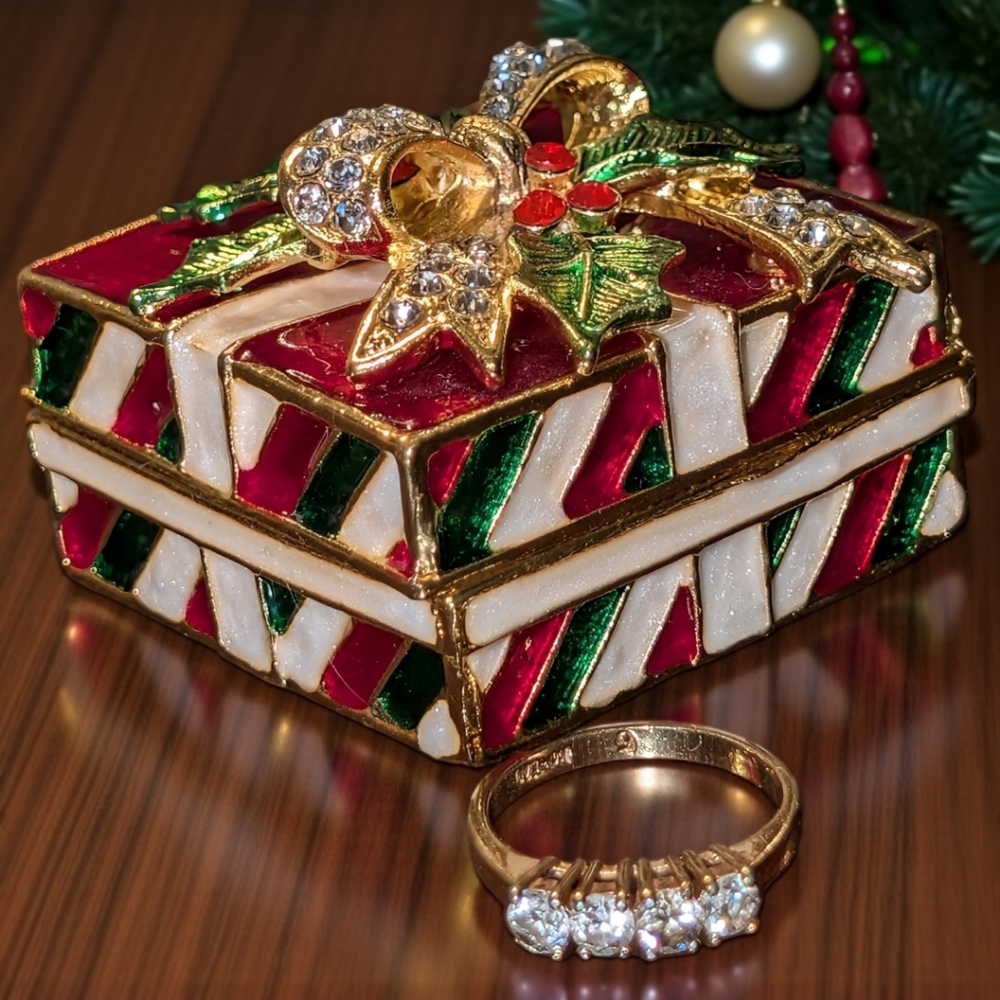 Delicate Gold Plated Ring With 4 Sparkling Rhinestones With Festive Trinket Box